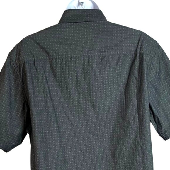 Apt. 9 Black Geo Textured Short Sleeve Standard Fit Button Up Shirt Men's Size M - Picture 4 of 10